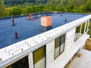 5 Reasons Why Some Buildings Have a Flat Roof Instead of a Sloped Roof (6)