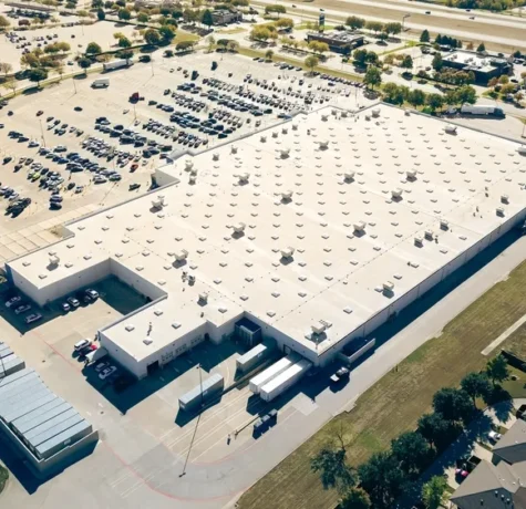 why do commercial buildings have flat roofs